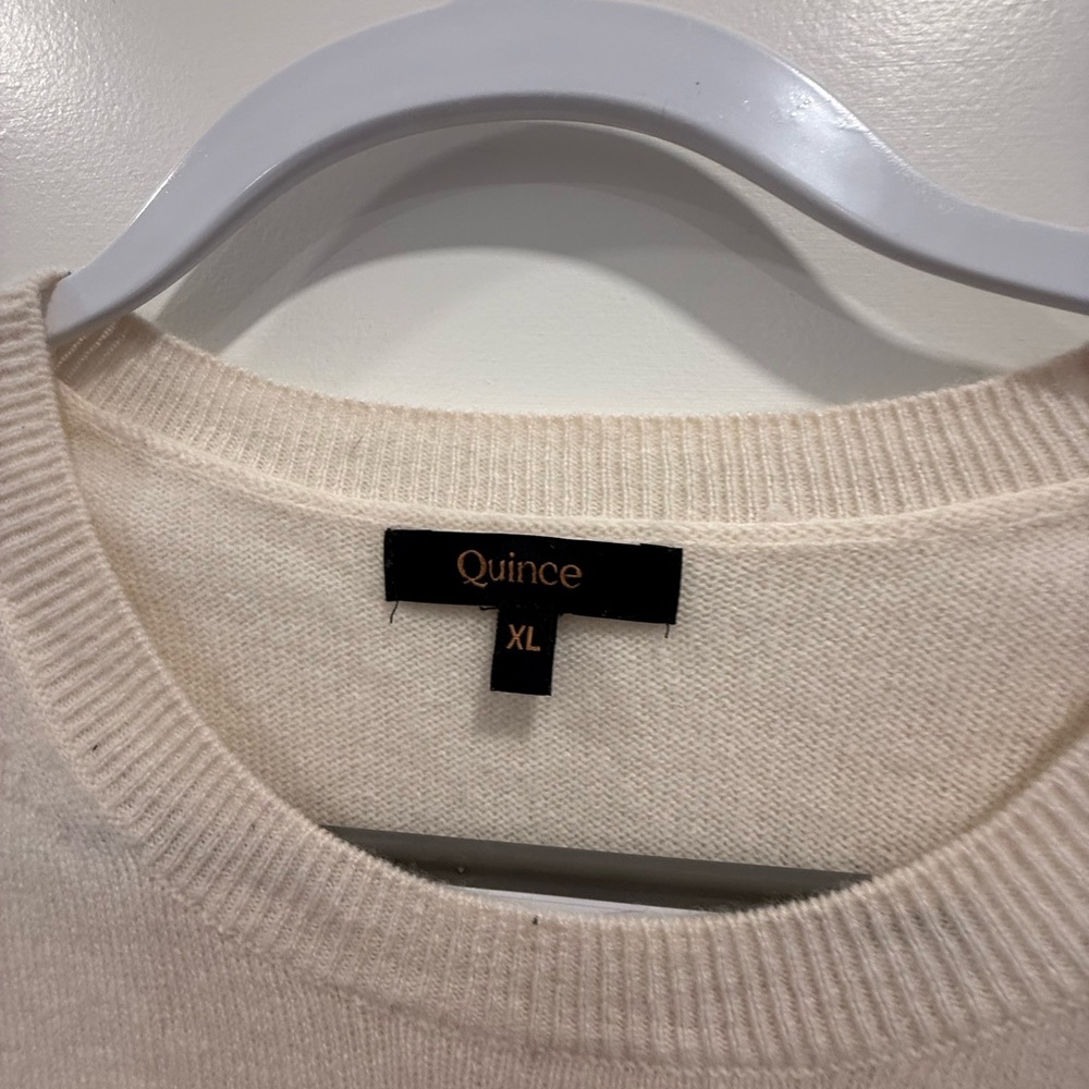 100% cashmere short sleeve sweater, Quince - Picture 5 of 9